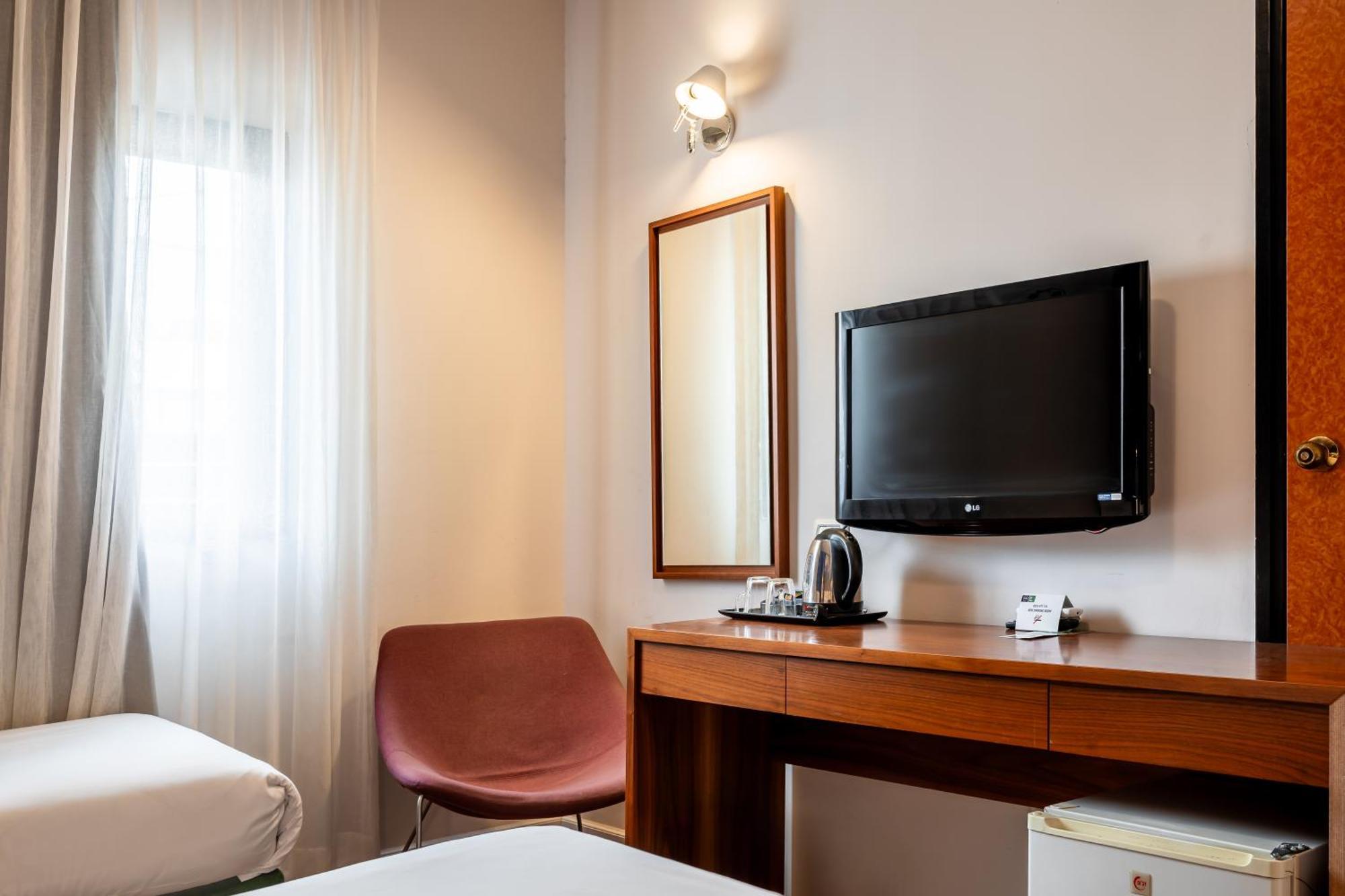 Jacob Tiberias Hotel Kültér fotó
